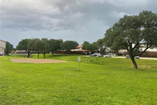 2020 Via Bravo, Carrollton, TX 75006 - Photo 2
