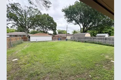 2803 Lockhart Avenue, Dallas, TX 75228 - Photo 16