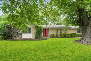 613 Misty Glen Dr, DeSoto, TX 75115 - Photo 2