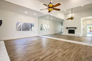 209 Oak Hill Dr, Trophy Club, TX 76262 - Photo 2