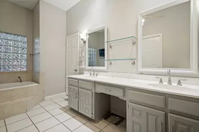 209 Oak Hill Drive, Trophy Club, TX 76262 - Photo 8