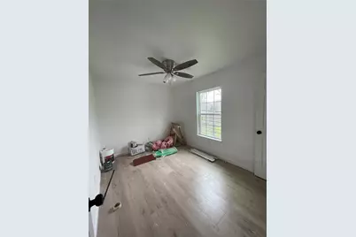 4731 Stokes Street, Dallas, TX 75216 - Photo 4