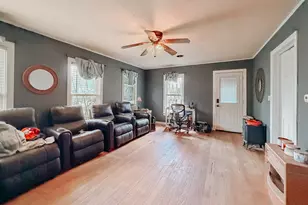107 Havner St, Corsicana, TX 75110 - Photo 2