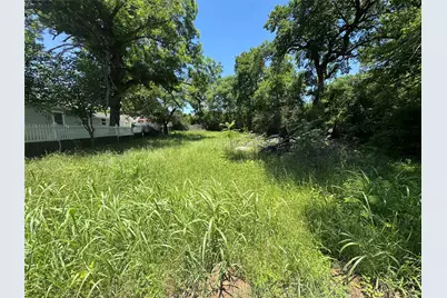 703 Olive Street, Cleburne, TX 76031 - Photo 2
