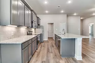2905 Orchid Dr, Sherman, TX 75092 - Photo 2