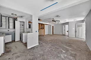 6227 Lovett Ave, Dallas, TX 75227 - Photo 10