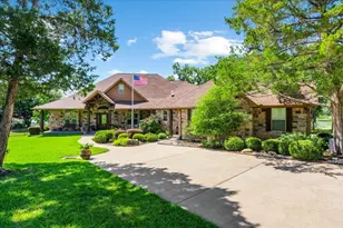275 Jackson Cir, Kerens, TX 75144 - Photo 2