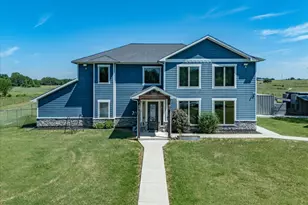 1184 Co Rd 1785, Sunset, TX 76270 - Photo 2