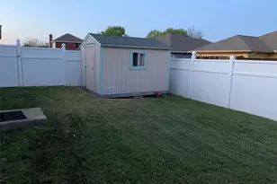 1424 Chapman Dr, Lancaster, TX 75134 - Photo 14