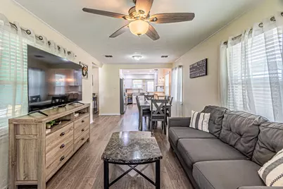 120 E Scotland Drive, Irving, TX 75062 - Photo 8