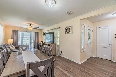 120 E Scotland Drive, Irving, TX 75062 - Photo 6