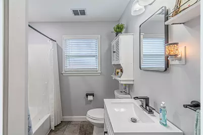 120 E Scotland Drive, Irving, TX 75062 - Photo 16
