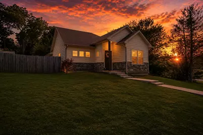 1226 W Elm Street, Denison, TX 75020 - Photo 2