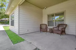 1226 W Elm St, Denison, TX 75020 - Photo 26