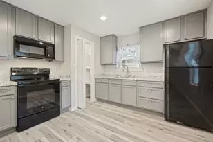 717 Small St, Bowie, TX 76230 - Photo 14