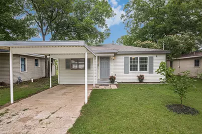 717 Small Street, Bowie, TX 76230 - Photo 1