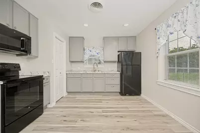 717 Small Street, Bowie, TX 76230 - Photo 12