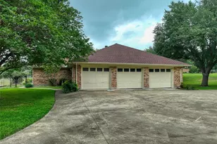1113 Mockingbird Cir, Ennis, TX 75119 - Photo 30