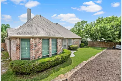 7913 Chaddington Drive, North Richland Hills, TX 76182 - Photo 36