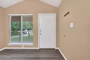 3132 Cedar Hill St, Denton, TX 76209 - Photo 4