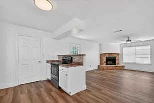 6516 Meadowview Ln, Watauga, TX 76148 - Photo 10