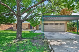6516 Meadowview Ln, Watauga, TX 76148 - Photo 2