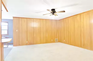 561 E Main St, Fairfield, TX 75840 - Photo 14