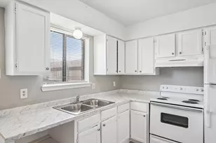 2813 & 2821 Wimbledon Ct, Garland, TX 75041 - Photo 16
