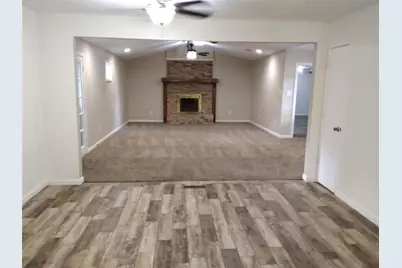 423 Columbia Circle, Irving, TX 75062 - Photo 4