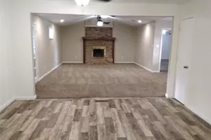 423 Columbia Cir, Irving, TX 75062 - Photo 4