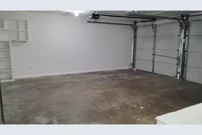423 Columbia Circle, Irving, TX 75062 - Photo 36