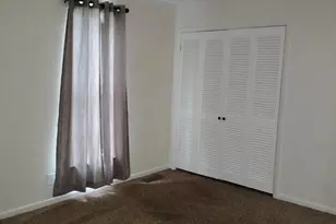 423 Columbia Cir, Irving, TX 75062 - Photo 24