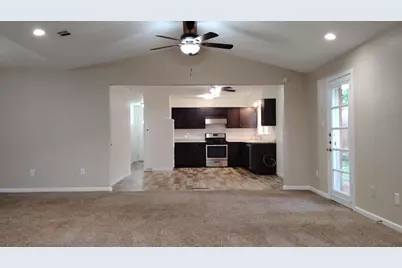 423 Columbia Circle, Irving, TX 75062 - Photo 12