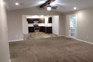 423 Columbia Cir, Irving, TX 75062 - Photo 10