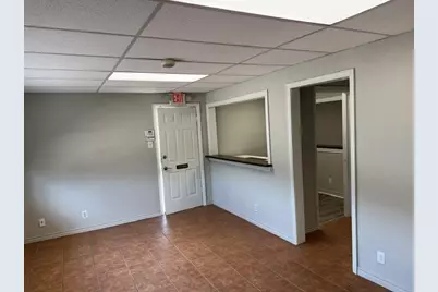 326 E Northwest Highway, Grapevine, TX 76051 - Photo 8