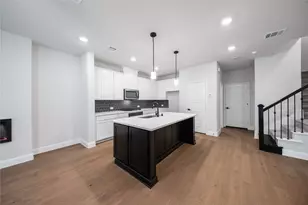 7864 Manilla Dr, Rowlett, TX 75088 - Photo 2