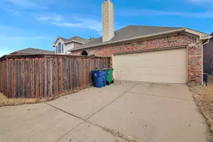 9205 Regal Oaks Dr, McKinney, TX 75072 - Photo 4
