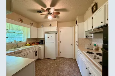 802 W 4th Street, Clarksville, TX 75426 - Photo 4