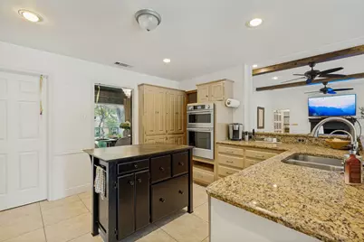 7105 Tophill Circle, Dallas, TX 75248 - Photo 10