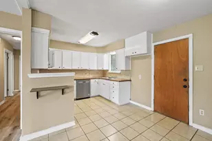 1402 Knight St, Denton, TX 76205 - Photo 10