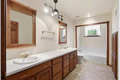 1000 Barry Lane, Cleburne, TX 76031 - Photo 28