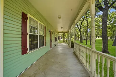 1000 Barry Lane, Cleburne, TX 76031 - Photo 6