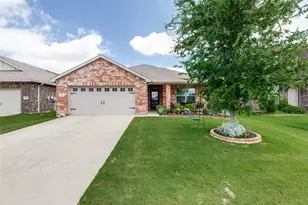 816 Ravenwood Ln, Van Alstyne, TX 75495 - Photo 1