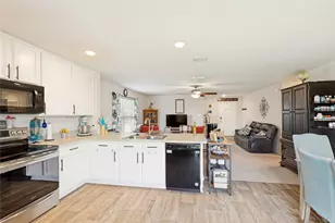 816 Ravenwood Ln, Van Alstyne, TX 75495 - Photo 12