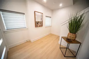 236 Urbane Crst Dr, Fort Worth, TX 76107 - Photo 4