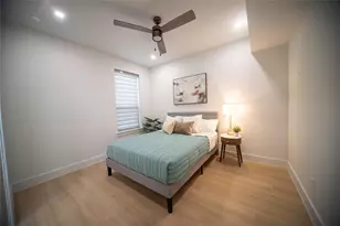 236 Urbane Crst Dr, Fort Worth, TX 76107 - Photo 10
