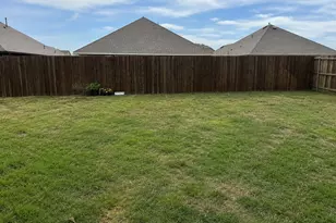 1306 Blossom Ct Dr, Princeton, TX 75407 - Photo 8