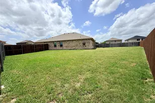 520 Cantebury Park Ln, Ponder, TX 76259 - Photo 26