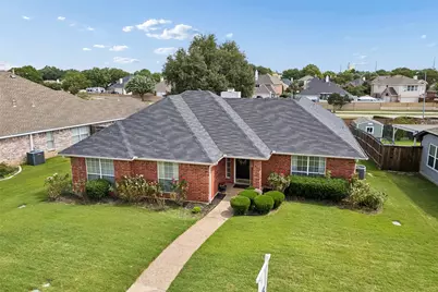 1549 Waterford Drive, Lewisville, TX 75077 - Photo 2