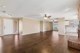 1549 Waterford Dr, Lewisville, TX 75077 - Photo 6